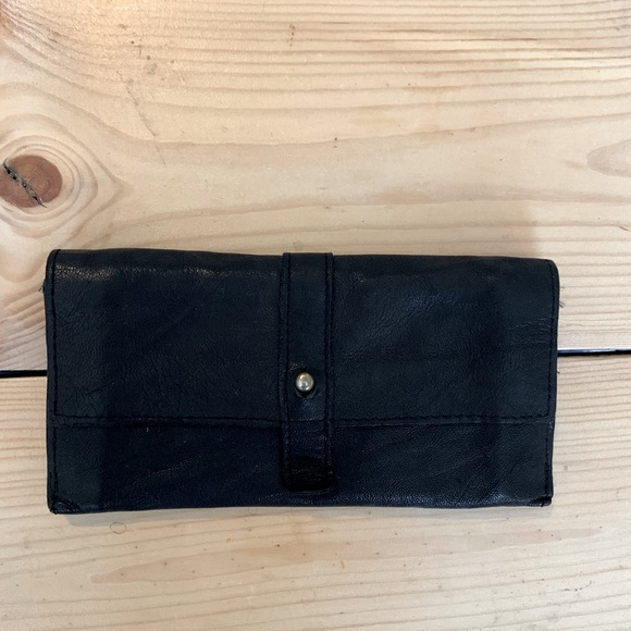 Topshop , black leather and linen slim wallet - Picture 8 of 11